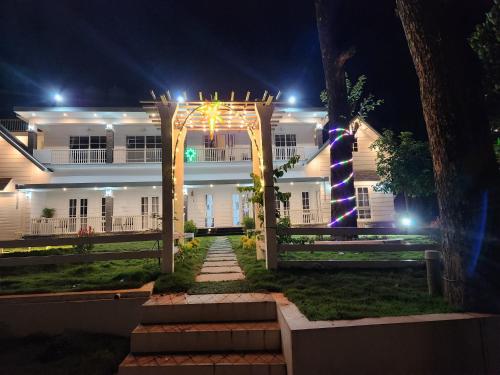 Uthuppan's Holiday Home in Rajakkad