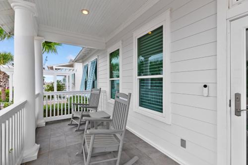 Three-Bedroom House image 10