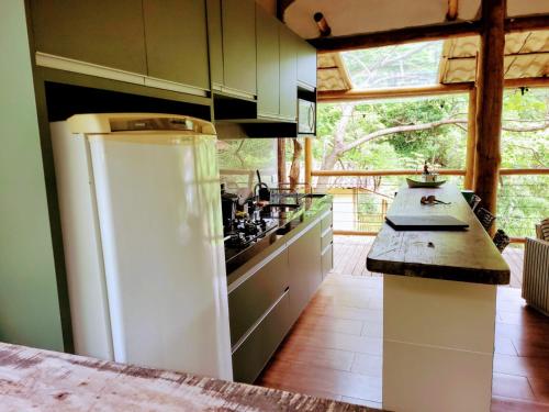 A szálláshely kívülről, Suítes Manjuba, 900m da Vila (Suites Manjuba, 900m da Vila) in Praia de Santa Tereza