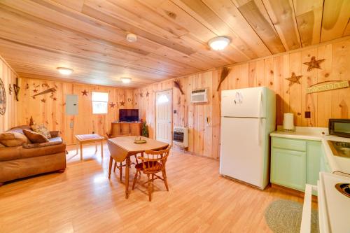 Rustic Cabin on Farm about 4 Mi to Kentucky Lake!, New Concord (foto 10)