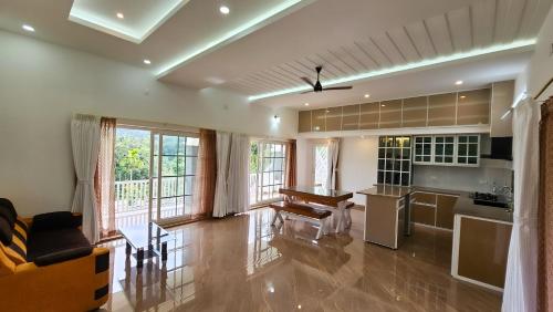 Uthuppan's Holiday Home in Rajakkad