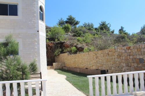 Joy-Peaceful-Breathtaking Villa in Aley