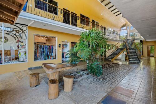 ทัศนียภาพภายนอกโรงแรม, Hotel Tamarindo INN - 1 mi to Tamarindo Beach in ทามารินโด