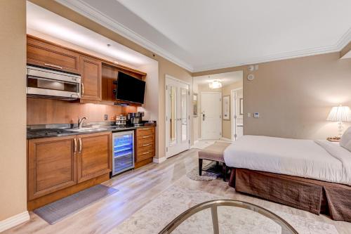 Luxury Studio MGM Signature Best Location Lazy River No Resort Fee, Las Vegas (photo 10)
