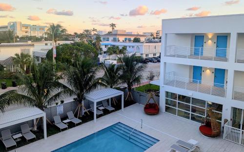 Exterior view, Sea Glass Beach Place, Trademark Collection by Wyndham in Oakland Park