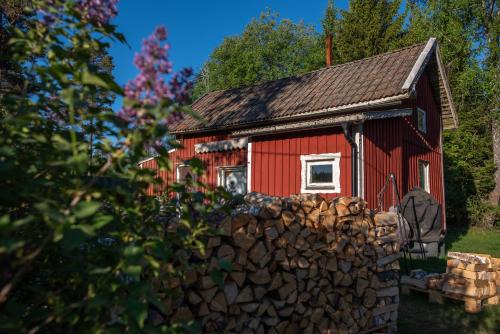 Exterior view, Farmstay Outdoor Old Hunters Cabin, 2p in Arjang