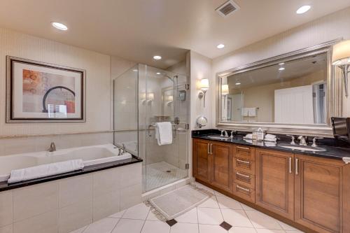 Balcony Studio Signature MGM Great View No Resort Fees Free Valet Lazy River, Las Vegas (zdjęcie 10)