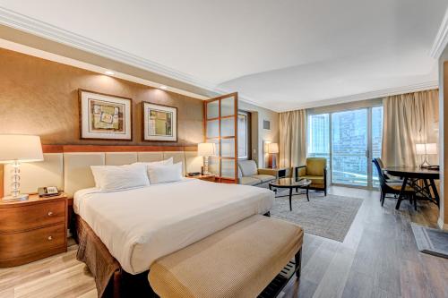 Balcony Studio Signature MGM Great View No Resort Fees Free Valet Lazy River, Las Vegas