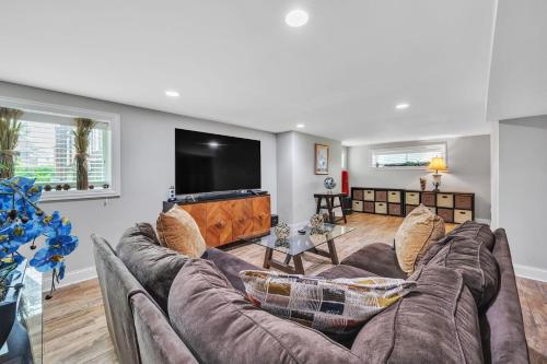 Serene & Charming 5BR Des Plaines Getaway home in Des Plaines, USA