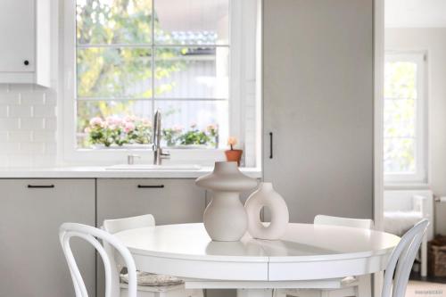 บริการและสิ่งอำนวยความสะดวก, Charming apartment in a red house in Stockholm in สการ์โฮลเม่น/กุงเกนส์ เคอร์วา