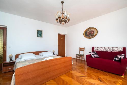 Apartment Luketa - image 5