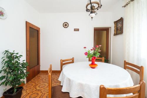 Apartment Luketa - image 3