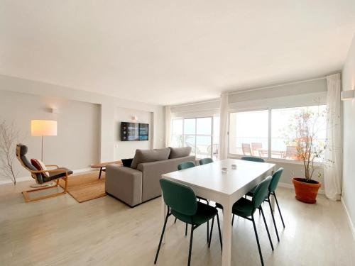 B&T Sea View Apartment in 塞新布拉港