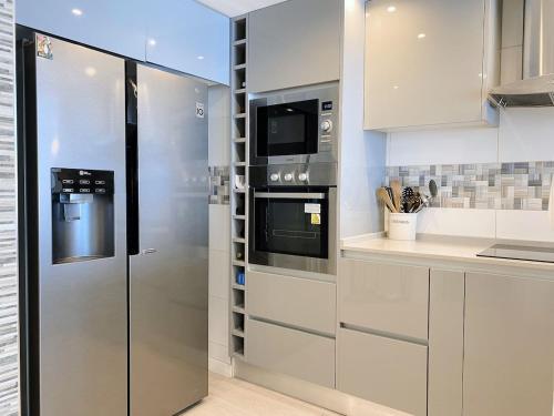 B&T Sea View Apartment in 塞新布拉港