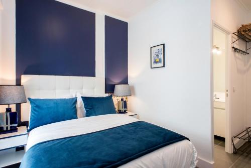 Superior Double Room image 6