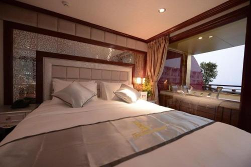 Triple Room with Sea View image 2