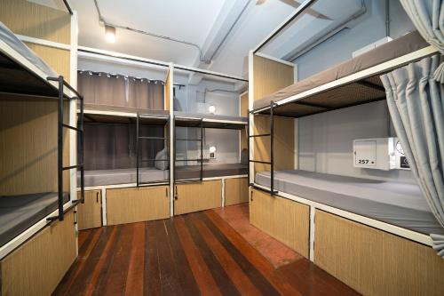 Oh Bangkok Hostel Room Type - Bed in 8-Bed Female Only Dormitory (250)