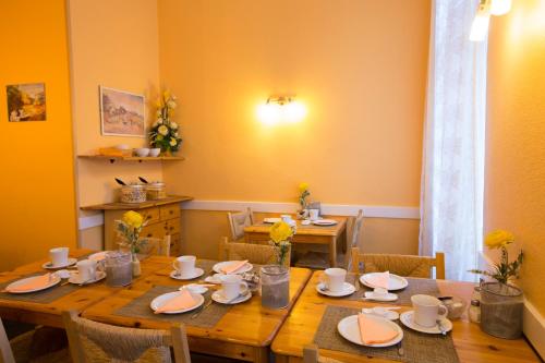 Restaurant, Hotel am Hermannplatz near Turkish Market