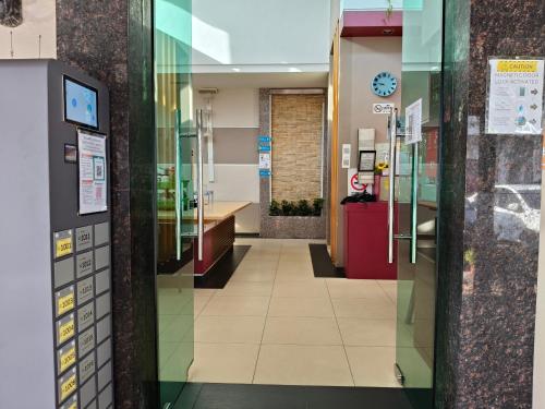 Cozzy Motel Malacca - 출입구