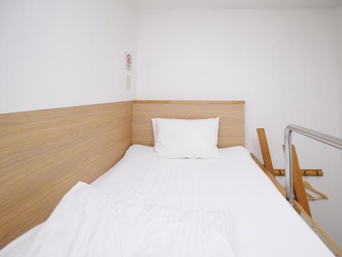 Single Capsule Room - Upper room in HOTEL THE CUBE Naha Kokusai Street