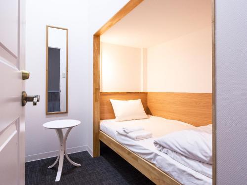 Single Capsule Room - Lower room in HOTEL THE CUBE Naha Kokusai Street