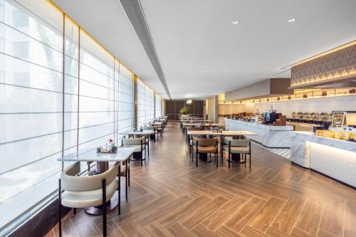 Atour Hotel Wuhan Jiedaokou Central China Normal University in Hongshan Asia Commercial and Trade Area