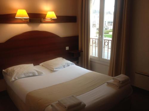 Hotel Couleurs Sud avec ascenseur et restaurant Centre ville-Gare Charleville-Mézières Room Type - Economic Double Room