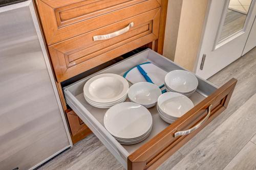 Penthouse Studio MGM Signature Las Vegas No Resort Fees, 1 Vehicle Free Valet, Las Vegas (photo 8)