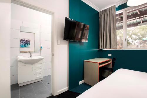 Greenacre Hotel - image 9