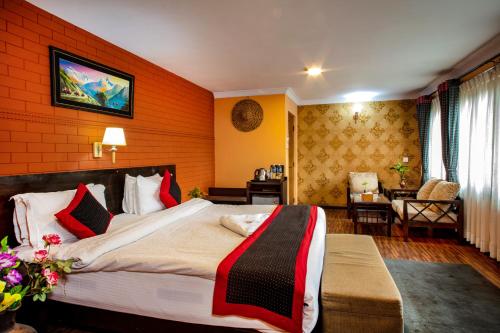 room detail thumbnail 1