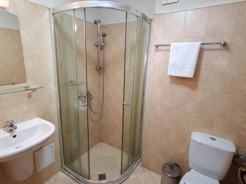 Todeva House Hotel and Tavern – Bansko, NC
