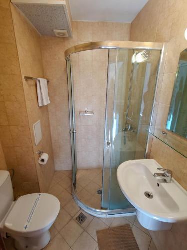 Todeva House Hotel and Tavern – Bansko, NC