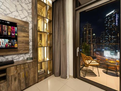 Stylish 1BR near Burj Khalifa, Dubai Mall and Fountains, Dubai (foto 6)