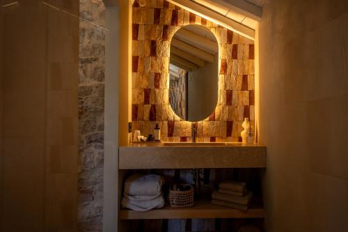 Forma Your Boutique Suite