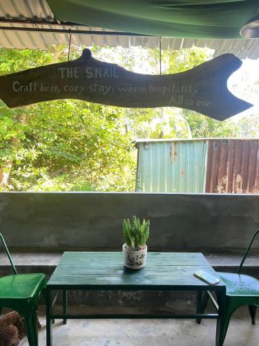 The Snail Haven Pub And Stay - Con Dao