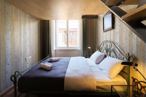 1-BR Apt in Central Tbilisi by Wehost, Tbilisi City (photo 8)
