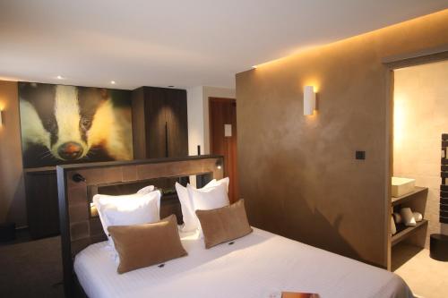 Les Loges Du Parc Room Type - Deluxe Double Room with terrace - park view - Badger