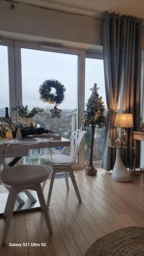Apartment with Garden View image 2