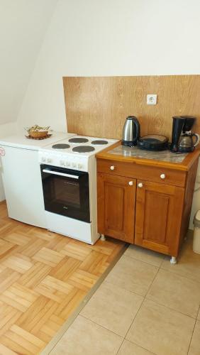 Marko'S Apartments - image 14