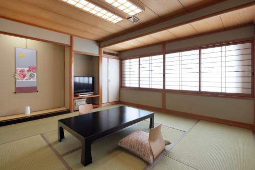 三國屋和室　2人部屋　共用バスルーム　禁煙