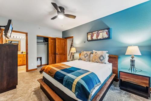 Ski In Out Breckenridge Condo with Shared Hot Tubs secondary