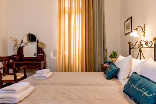 Twin Room image 10