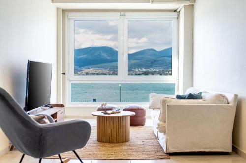 Chalkida Spacious Flat with amazing view!, Chalkis
