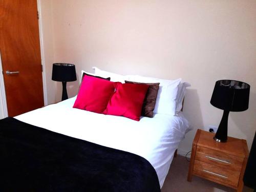 Oxford Apartment - image 9