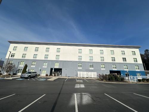 Holiday Inn Express & Suites Caryville, an IHG Hotel in Caryville, USA