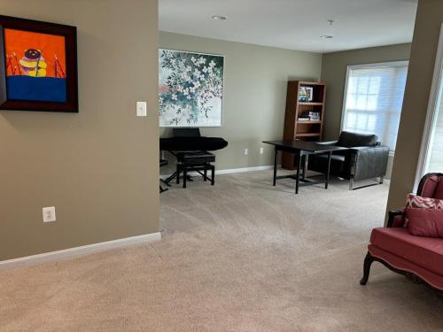 Sunny townhouse 3 bedroom, walk to shops Sunny townhouse 3 bedroom, walk to shops