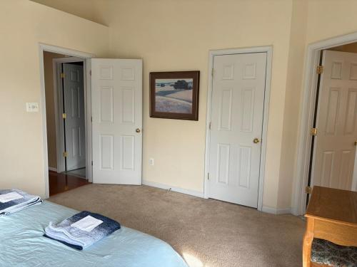 Sunny townhouse 3 bedroom, walk to shops Sunny townhouse 3 bedroom, walk to shops