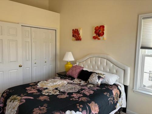 Sunny townhouse 3 bedroom, walk to shops Sunny townhouse 3 bedroom, walk to shops