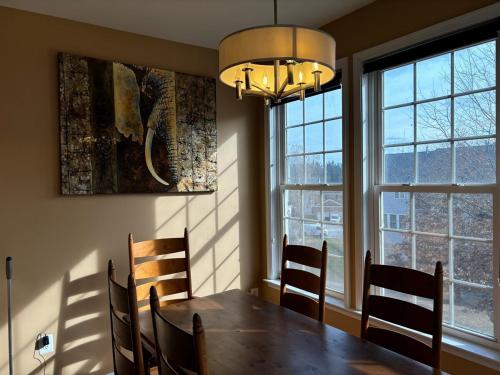 Sunny townhouse 3 bedroom, walk to shops Sunny townhouse 3 bedroom, walk to shops