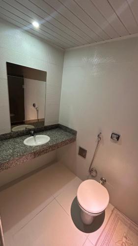 Standard Suite image 4